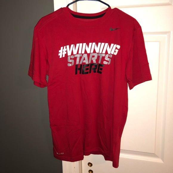 Nike tee shirt - Picture 1 of 2